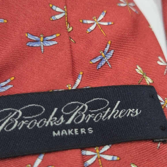 Brooks Brothers Red Tie with Dragonfly Design - Picture 5 of 7